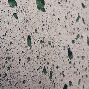 Cemento bianco marmoreo finitura verde muschio